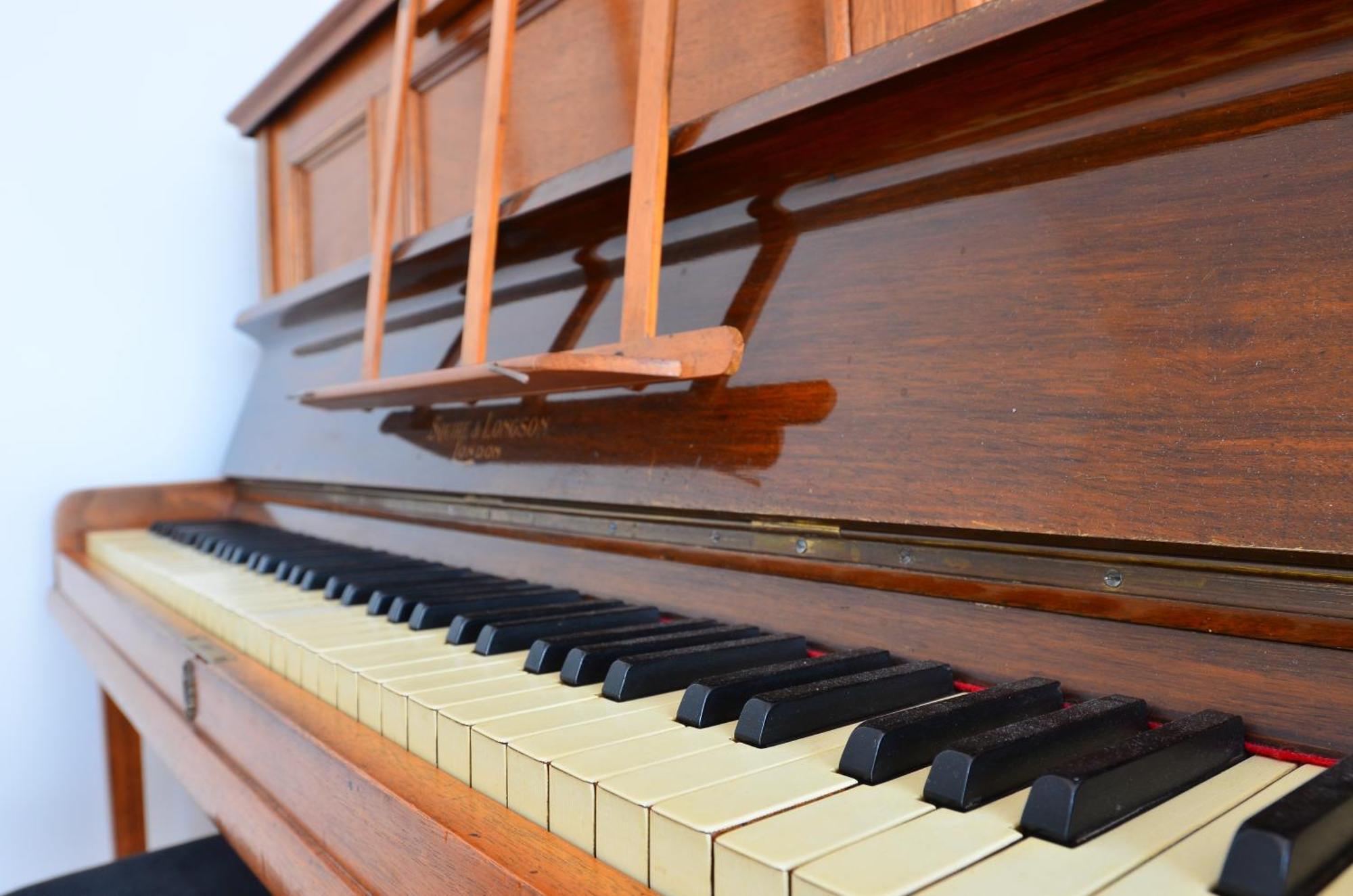 La Chambre Au Piano Tilly-sur-Seulles Kültér fotó